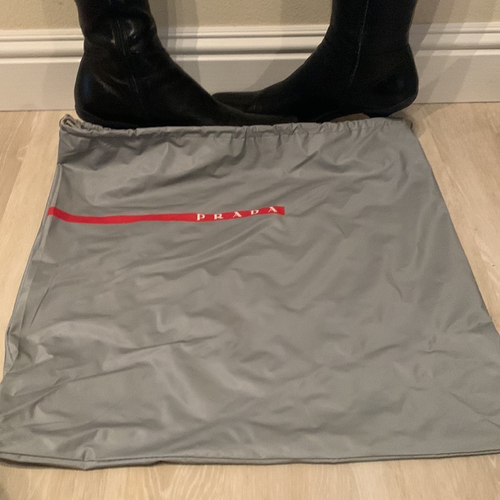 Prada soft leather zip up boots size 38 well maintained - Picture 8 of 8